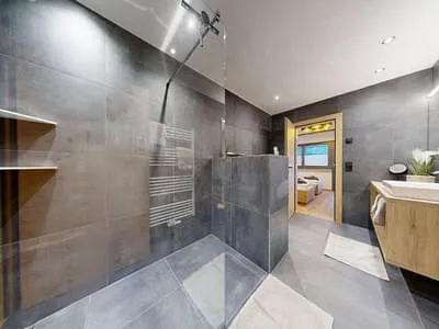 Zimmer Bild 7
